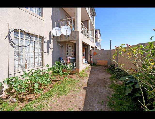 2 BEDROOM APARTMENT FOR SALE IN BRIXTON